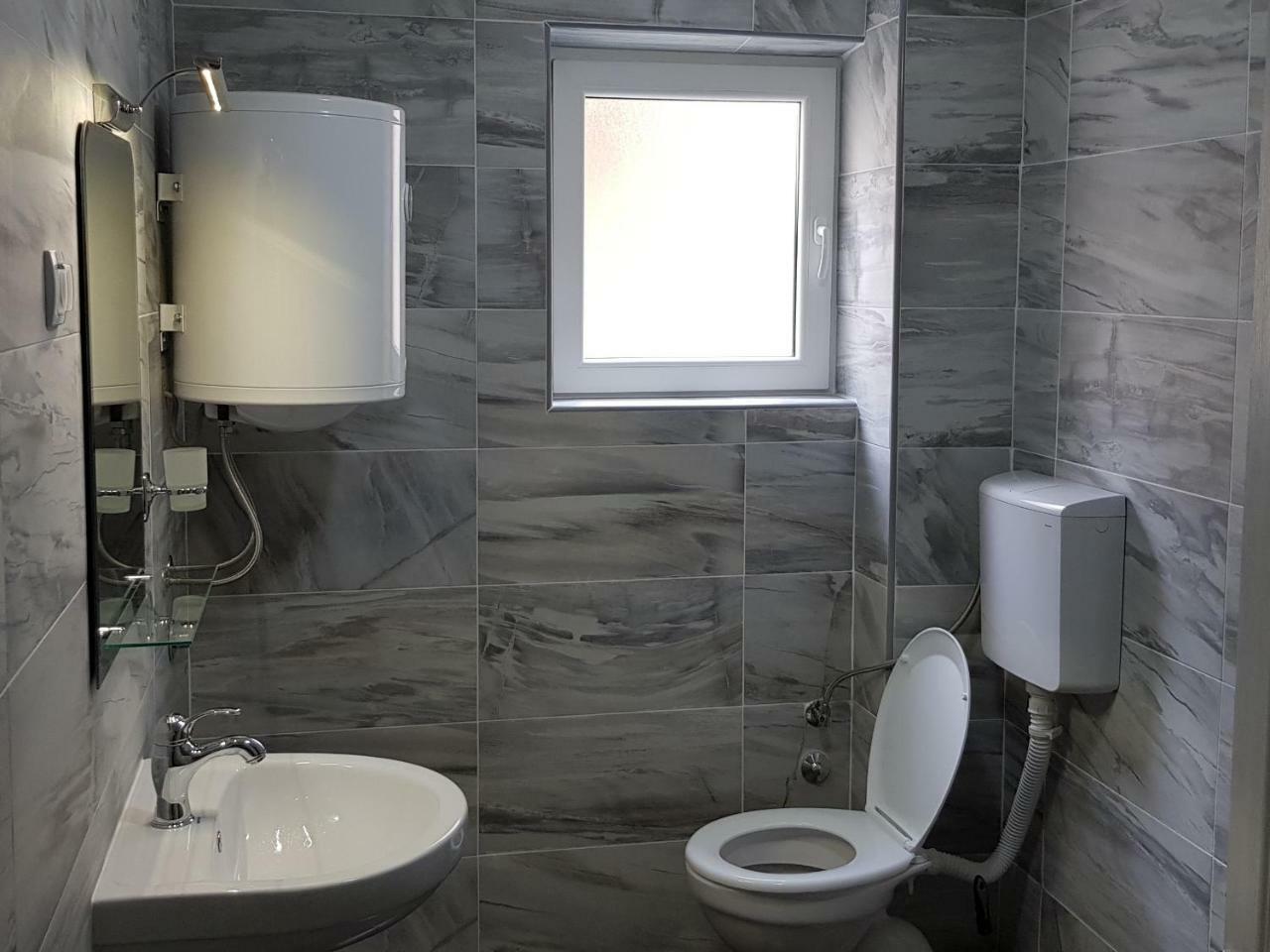 Banjalux Apartmani I Sobe Vrnjačka Banja Kültér fotó